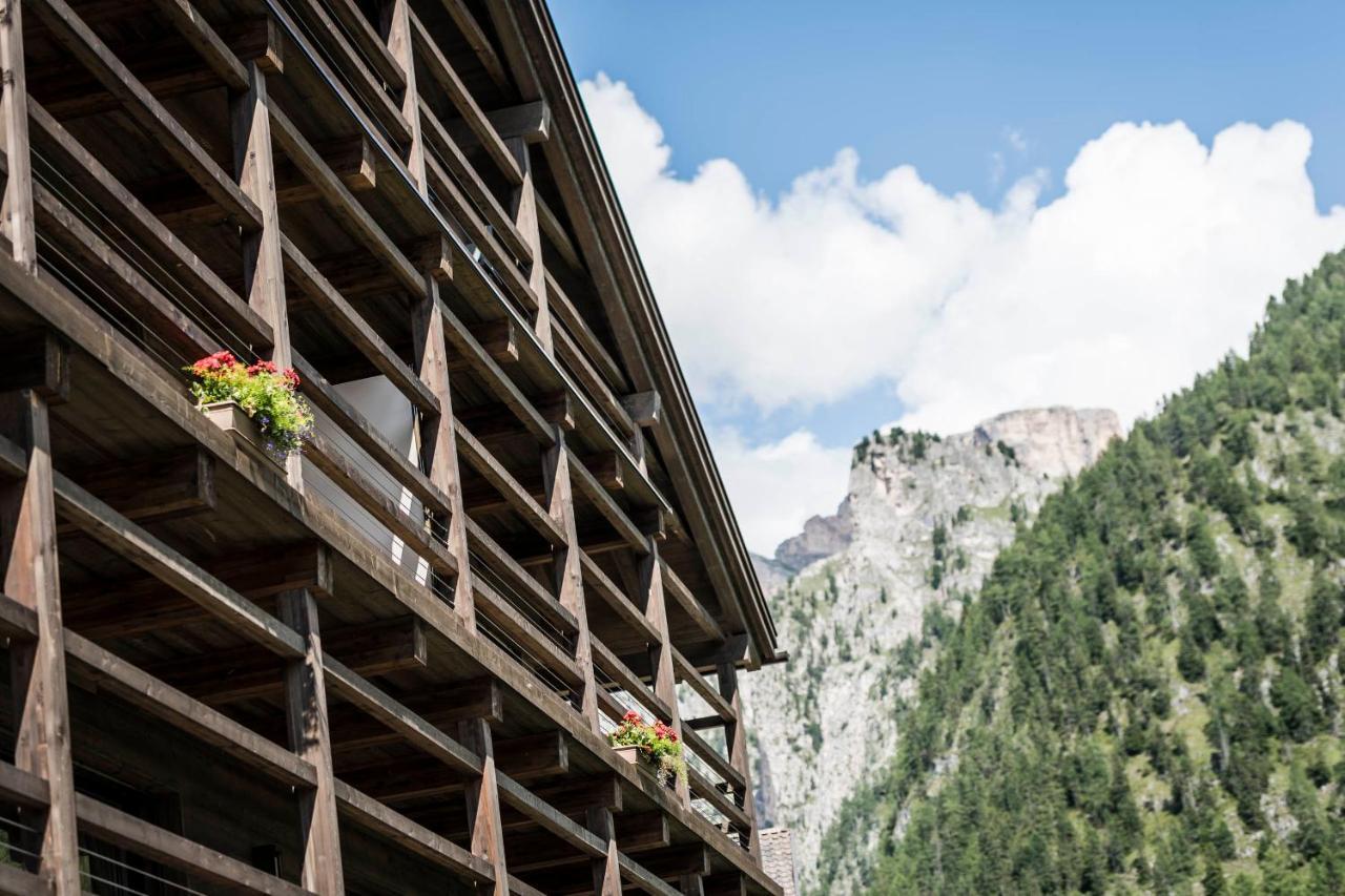 Cadepunt The Dolomites Lodge Wolkenstein in Gröden Exterior foto